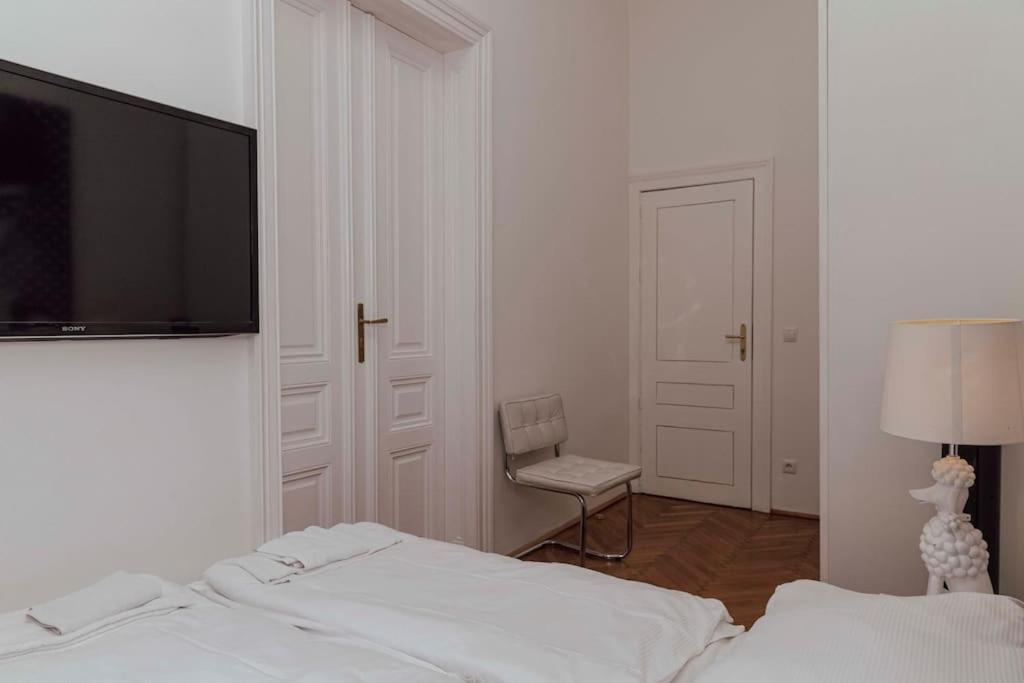 Modern Stylish Comfortable 2 Bedroom Apartment เวียนนา ภายนอก รูปภาพ