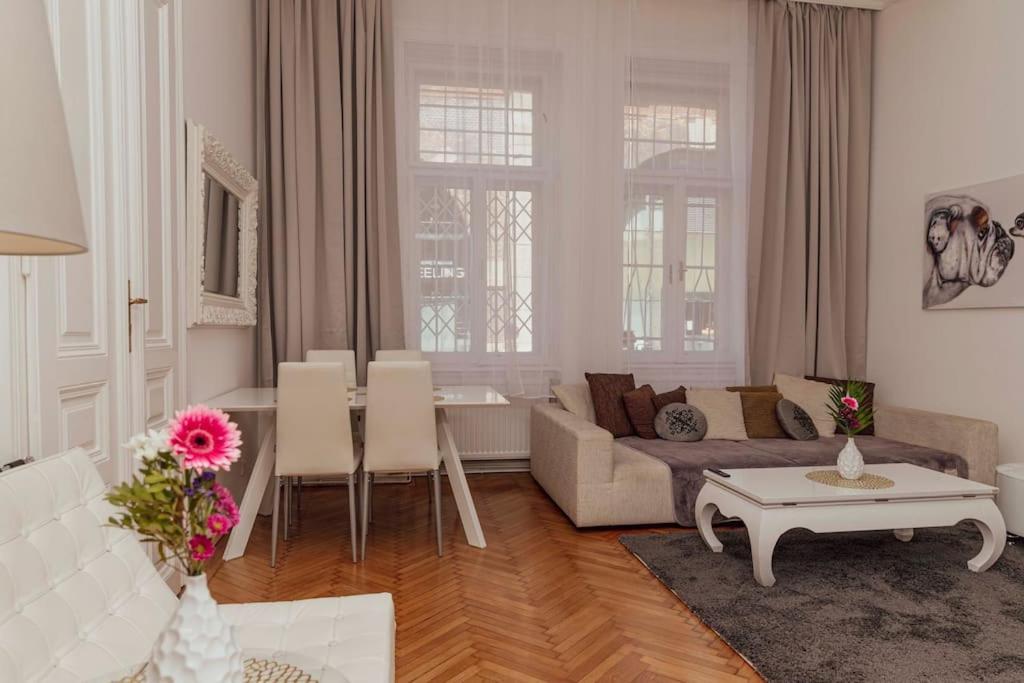 Modern Stylish Comfortable 2 Bedroom Apartment เวียนนา ภายนอก รูปภาพ