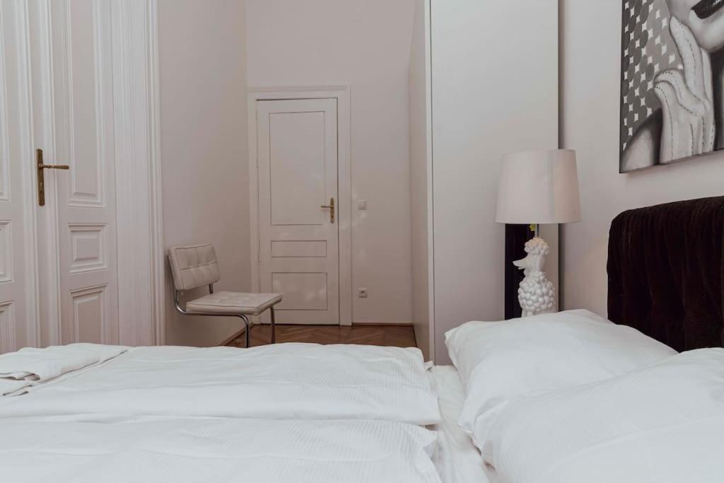 Modern Stylish Comfortable 2 Bedroom Apartment เวียนนา ภายนอก รูปภาพ