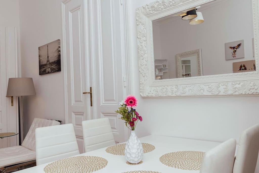 Modern Stylish Comfortable 2 Bedroom Apartment เวียนนา ภายนอก รูปภาพ